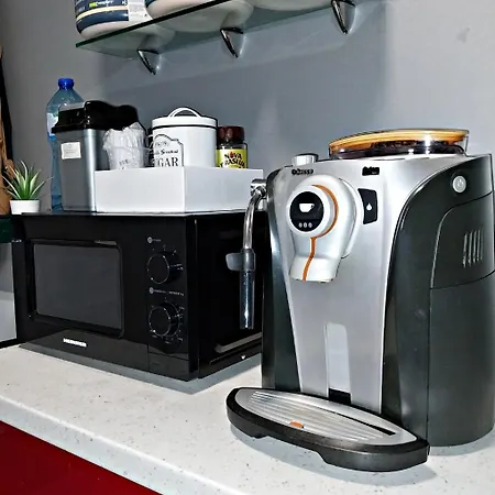 Parkside Getaway - Dianabad