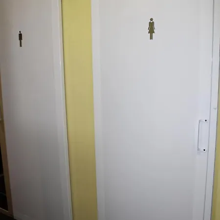 Parkside Getaway - Dianabad Apartament