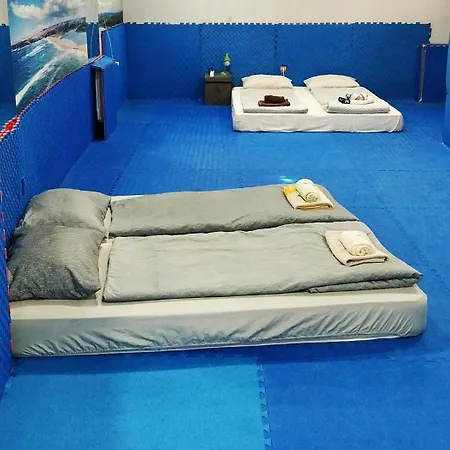 Parkside Getaway - Dianabad 아파트